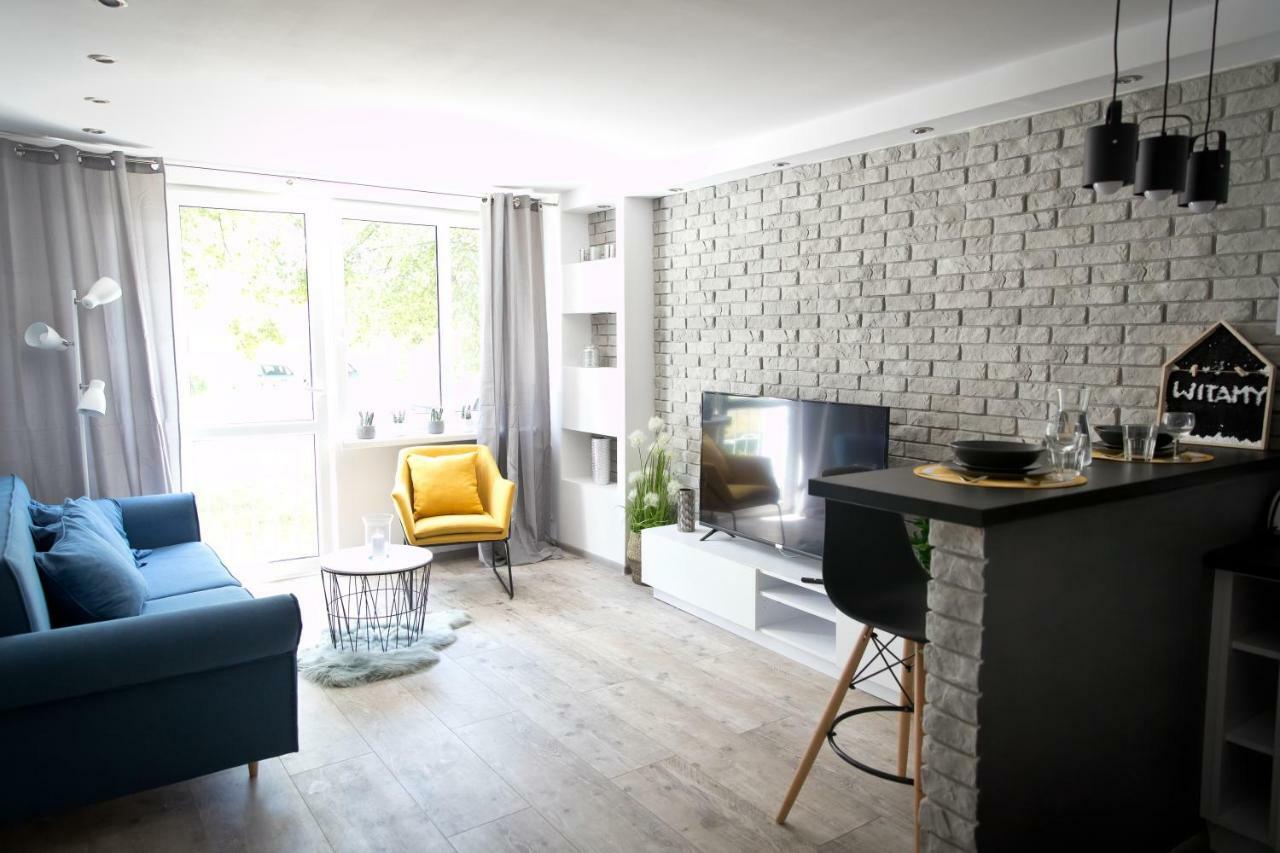 Apartament Asia ニサ エクステリア 写真