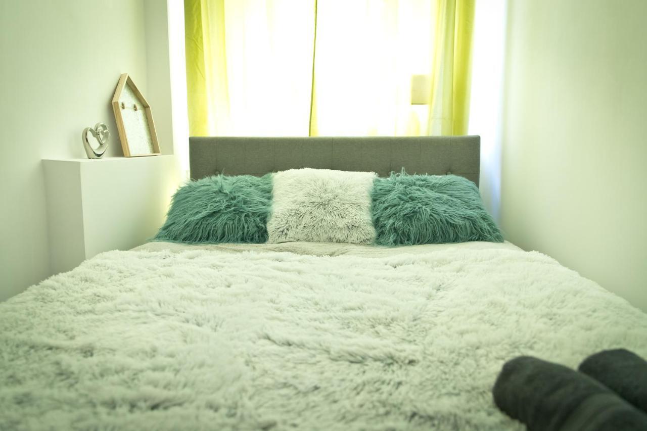 Apartament Asia ニサ エクステリア 写真